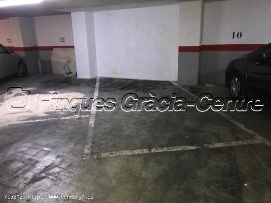 Plaza de parking en alquiler en el centro - BARCELONA