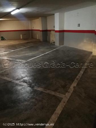 Plaza de parking en alquiler en el centro - BARCELONA