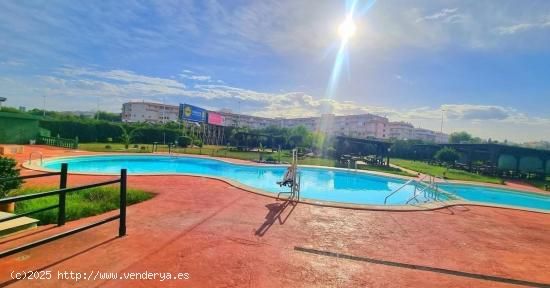 COQUETO BUNGALOW EN TORREVIEJA CON PISCINA COMUNITARIA - ALICANTE