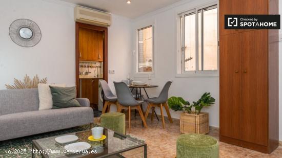 Apartamento de 3 dormitorios con aire acondicionado en alquiler en L'Hospitalet de Llobregat. - BARC