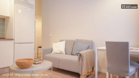  Se alquila apartamento de 1 dormitorio en Puerta del Angel - MADRID 