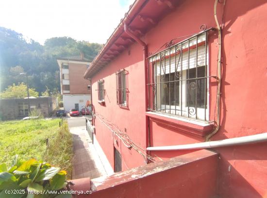 FANTÁSTICA CASA DE 3 HABITACIONES CON CAFETERIA EN LA PLANTA BAJA - ASTURIAS