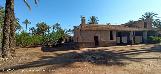 CASA DE CAMPO EN EL DERRAMADOR - ALICANTE