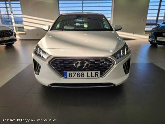 Hyundai IONIQ ( 1.6 GDI PHEV Tecno DCT )  - Madrid