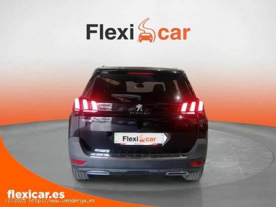 Peugeot 5008 Allure 1.2L PureTech 96kW (130CV) EAT8 - Huércal de Almería