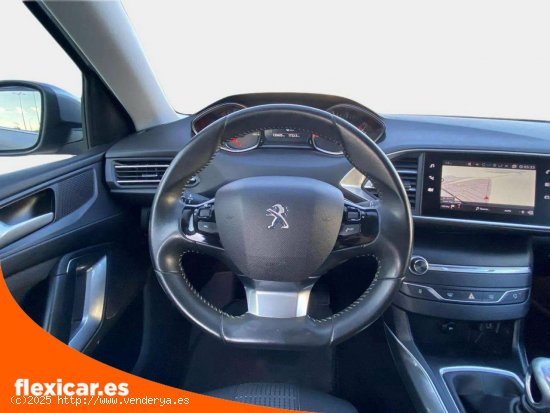 Peugeot 308 5p Allure 1.5 BlueHDi 96KW (130CV) - Puebla de Sancho Pérez