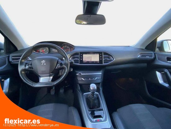 Peugeot 308 5p Allure 1.5 BlueHDi 96KW (130CV) - Puebla de Sancho Pérez