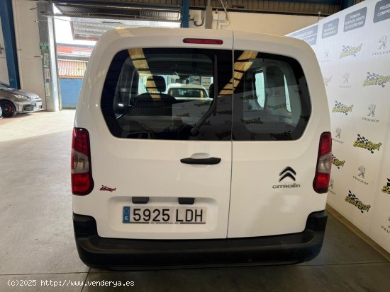 Citroën Berlingo Talla M BlueHDi 100 S&S LIVE SE PUEDE VER Y PROBAR EN SENRA SPORT (PEUGEOT) DUMBRI