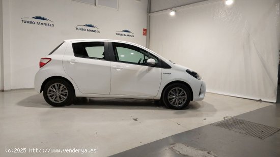 Toyota Yaris 1.5 Hybrid Active (HIBRIDO) - QUART DE POBLET