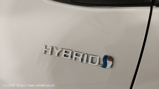 Toyota Yaris 1.5 Hybrid Active (HIBRIDO) - QUART DE POBLET