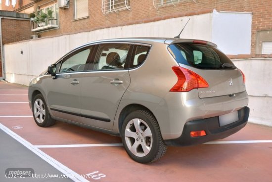 Peugeot 3008 2.0 HDI Premium 150 CV de 2011 con 121.000 Km por 7.950 EUR. en Madrid