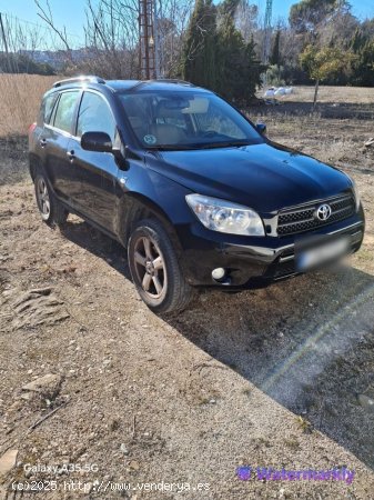  Toyota RAV 4 RAV-4 2.2D-4D Sol de 2006 con 320.000 Km por 5.999 EUR. en Jaen 