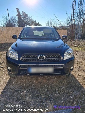 Toyota RAV 4 RAV-4 2.2D-4D Sol de 2006 con 320.000 Km por 5.999 EUR. en Jaen