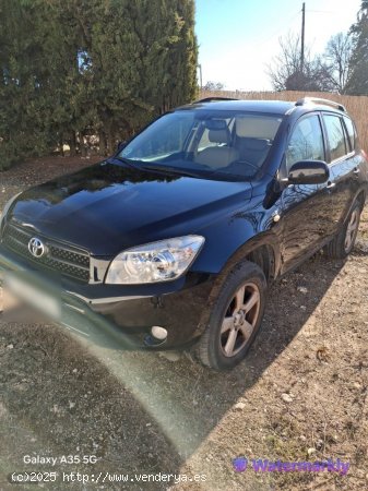 Toyota RAV 4 RAV-4 2.2D-4D Sol de 2006 con 320.000 Km por 5.999 EUR. en Jaen