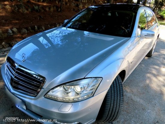 Mercedes Clase S 600 L V12 BITURBO-LUXE-DESIGNO-PIEL-AMG-MEGAFULLL de 2010 con 240.000 Km por 23.700