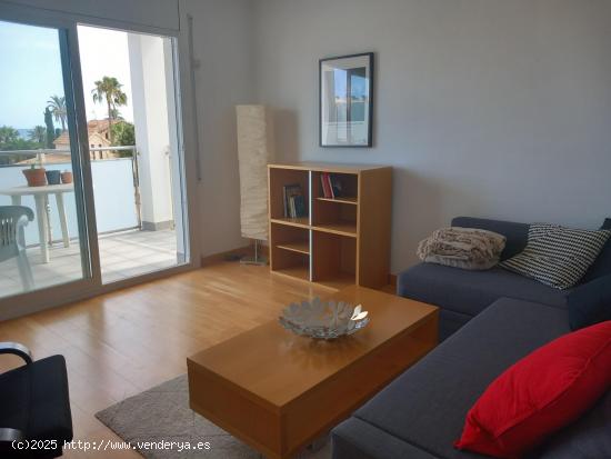 APARTAMENTO EN RIBES ROGES PARA JULIO Y AGOSTO  a 50 mt  de playa - BARCELONA