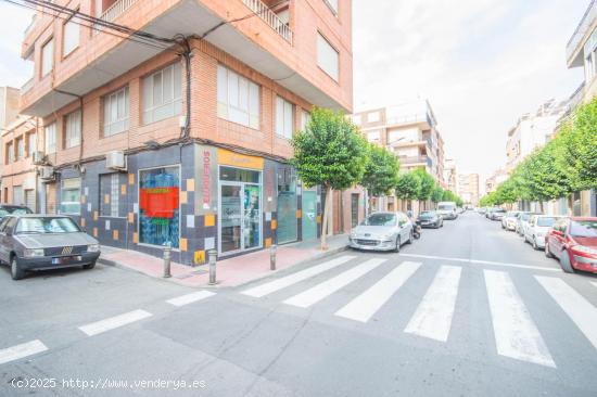 Espacioso Local Comercial en Esquina - ALICANTE