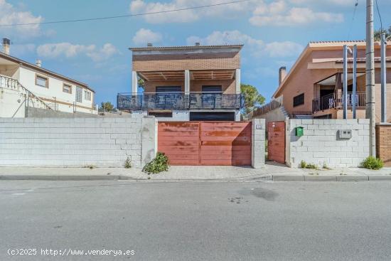  CASA EN VENDA A LA TORRE DE CLARAMUNT, PROVÍNCIA DE BARCELONA - BARCELONA 