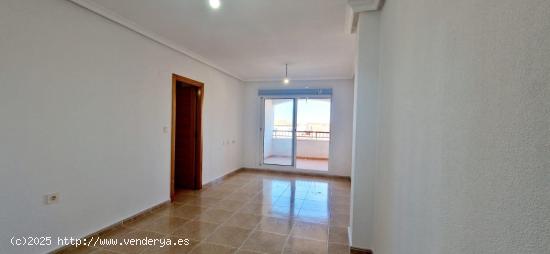 Apartamento en venta de 2 dorm. en San Fulgencio(Alicante) - ALICANTE