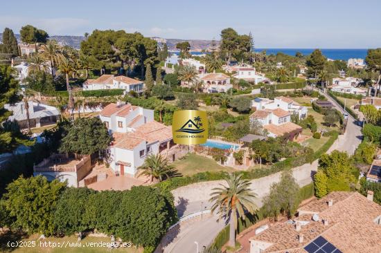  VILLA HIBISCO - MEDITERRÁNEA AL SUR EN LA EXCLUSIVA URBANIZACIÓN TOSALET, JÁVEA - ALICANTE 