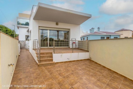 Villa en venta en Rojales (Alicante)