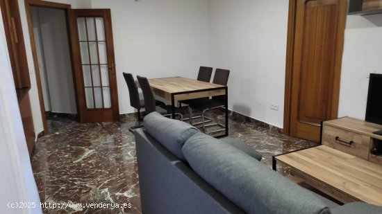 Apartamento en alquiler en Granada (Granada)