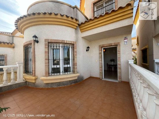 Chalet en venta en Los Montesinos (Alicante)