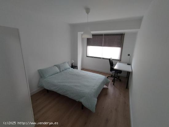  Se alquila habitación en piso en calle Galiano, Ferrol - A CORUÑA 