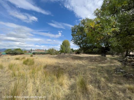 Terreno en venta en calle del Mar Egeo 9, Galapagar - MADRID