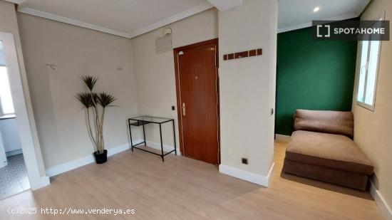 Apartamento de 2 habitaciones en Madrid - MADRID