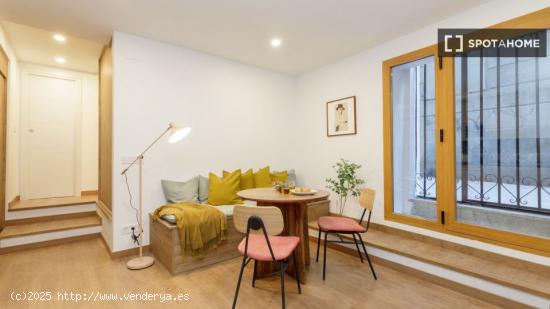 Apartamento entero de 2 dormitorios en Barcelona. - BARCELONA