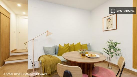 Apartamento entero de 2 dormitorios en Barcelona. - BARCELONA