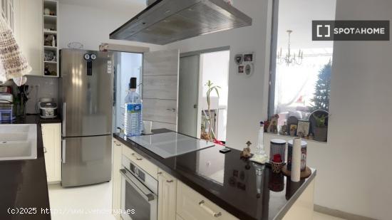 Apartamento entero de 3 habitaciones en Barcelona. - BARCELONA