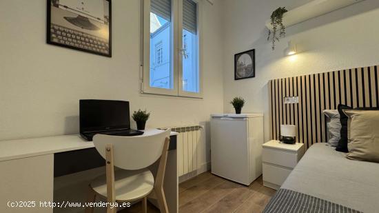  Increíble dormitorio en el centro de Madrid - MADRID 