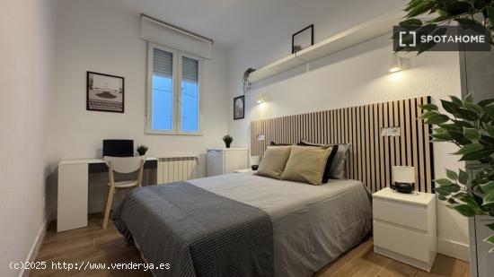 Increíble dormitorio en el centro de Madrid - MADRID