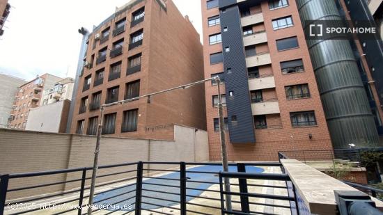 Apartamento de 2 dormitorios en alquiler en Madrid - MADRID