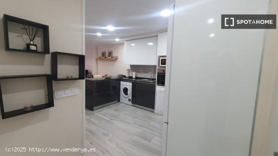 Apartamento de 2 dormitorios en alquiler en Madrid - MADRID