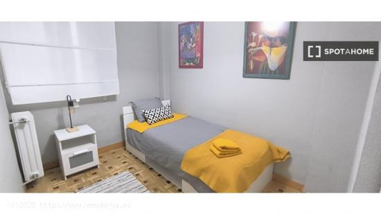 Apartamento de 3 habitaciones en alquiler en Madrid - MADRID