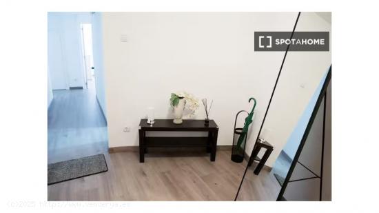 Apartamento de 3 dormitorios en alquiler en Benimaclet, Valencia - VALENCIA