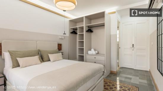 Se alquila habitación en piso de 4 habitaciones en Barcelona - BARCELONA