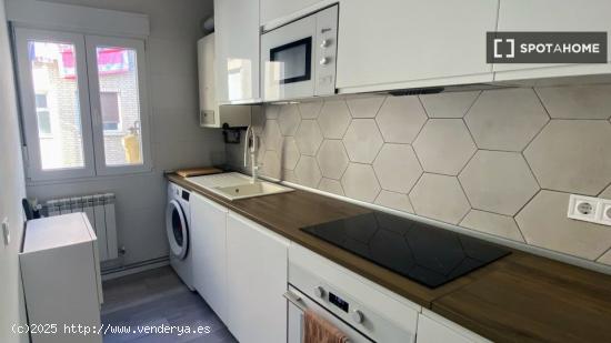 Apartamento de 1 dormitorio en alquiler en Madrid - MADRID