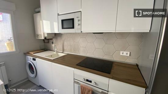 Apartamento de 1 dormitorio en alquiler en Madrid - MADRID