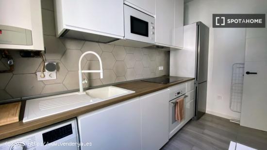 Apartamento de 1 dormitorio en alquiler en Madrid - MADRID