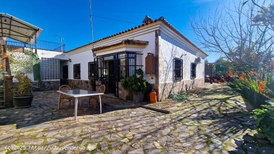 ALQUILER CHALET CON PARCELA EN HIGUERA DE VARGAS - BADAJOZ