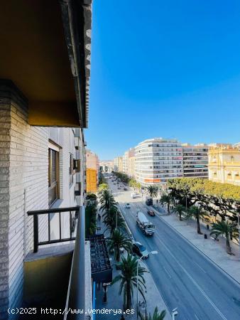 Amplia vivienda en urbanización zona Ensanche-Diputación. - ALICANTE