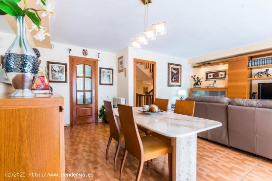 Unifamiliar adosada en venta  en Sant Quirze del Vallès - Barcelona