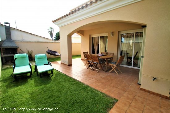 Unifamiliar adosada en venta  en Mont-roig del Camp - Tarragona