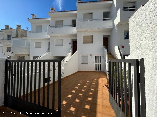 casa adosada a 100 metros de la playa de papa luna