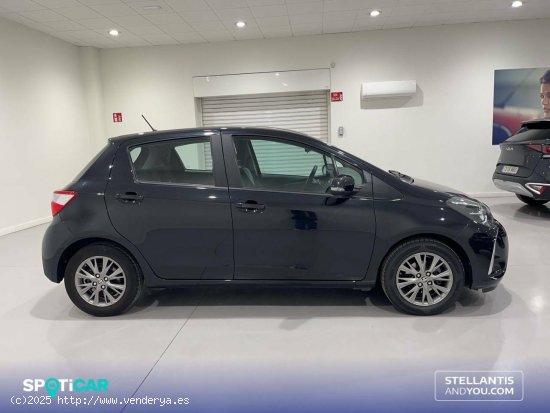 Toyota Yaris  1.0 70 Active - Almería