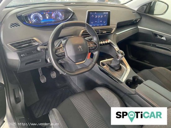 Peugeot 5008   1.2L PureTech 96kW (130CV) S&S Active - VELEZ-MALAGA